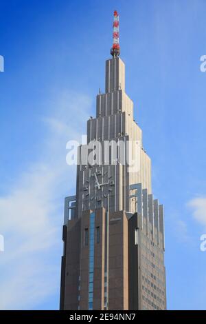 TOKIO, JAPAN - 11. MAI 2012: NTT Docomo Yoyogi Gebäude im Sendakaya Bezirk Shibuya, Tokio. Das Gebäude gehört der NTT Docomo Gruppe. Stockfoto