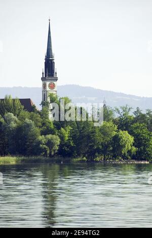 Zugersee – schöner See in den Schweizer alpen in der Zentralschweiz, zwischen dem Vierwaldstättersee und dem Zürichsee gelegen. Stockfoto
