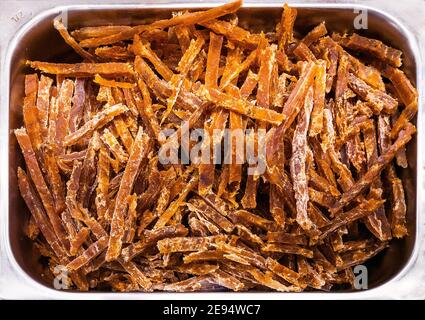 Geräucherter Meeresboden in Stahlbehältern Stockfoto