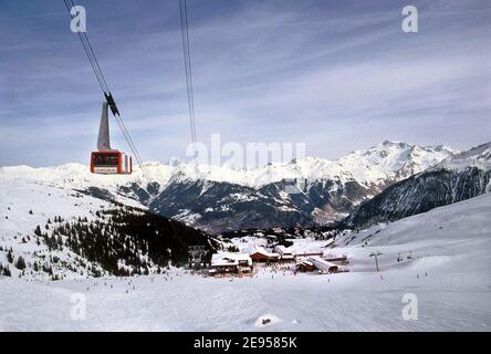 Illustration des französischen Skigebiets von Courchevel, Frankreich, im Jahr 2005. Foto von Alain Apaydin/ABACAPRESS.COM Stockfoto