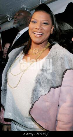 Queen Latifah nimmt an der Premiere ihres neuen Films Last Holiday in Newark, New Jersey, USA, am 11. Januar 2006 Teil. Foto von Tim Grant/ABACAPRESS.COM Stockfoto