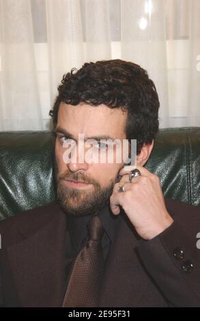 Der französische Schauspieler Romain Duris nimmt an der 7. Verleihung der "Etoiles de la Presse"-Preise Teil, die am 23. Januar 2006 im Espace Pierre Cardin Paris, Frankreich, stattfand. Foto von Bruno Klein/ABACAPRESS.COM. Stockfoto