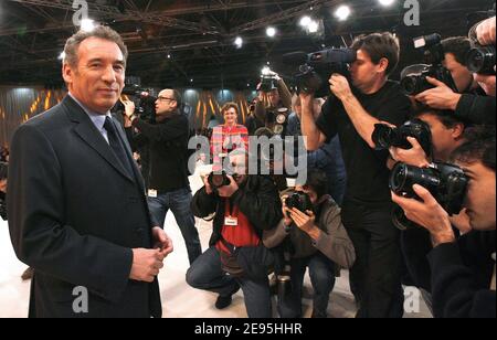 Francois Bayrous Abschlussrede des "Außerordentlichen Kongresses" seiner Partei in Lyon, Frankreich, am 29. Januar 2006. Foto von Mehdi Taamallah/ABACAPRESS.COM Stockfoto