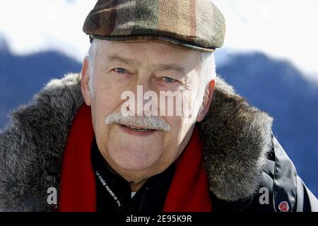 Der französische Schauspieler Michel Duchaussoy posiert während des 8. Internationalen Filmfestivals Luchon in den französischen Pyrenäen am 2. Februar 2006. Foto von Patrick Bernard/ABACAPRESS.COM Stockfoto