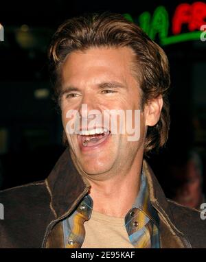 Lorenzo Lamas nimmt an der Warner Brothers Pictures' Firewall World Movie Premiere Teil, die am 2,2006. Februar im Grauman's Chinese Theatre in Hollywood, Kalifornien, stattfand. Foto von Lionel Hahn/ABACAPRESS.COM Stockfoto