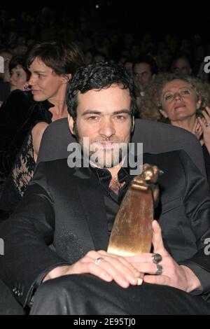 Der beste Schauspieler Romain Duris nimmt an den französischen Filmpreisen 'Ceremonie des Lumieres' Teil, die am 21. Februar 2006 im Cinema des Cineastes in Paris, Frankreich, stattfinden. Foto von Denis Guignebourg/ABACAPRESS.COM Stockfoto