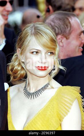 Michelle Williams, nominiert in der Kategorie Beste Leistung von einer Schauspielerin in einer Nebenrolle, wird am 5. März 2006 in Hollywood, CA, zu den 78. Annual Academy Awards im Kodak Theatre gekürt. (Bild: Michelle Williams) Foto von Hahn-Khayat-Nebinger/ABACAUSA.COM Stockfoto