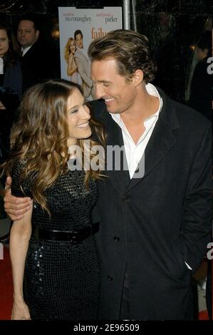 Sarah Jessica Parker und Matthew McConaughey bei der Weltpremiere von "Failure to Launch", die am Mittwoch, den 8. März 2006 im Clearview Chelsea West Theatre in New York, USA, stattfand. Foto von David Miller/ABACAPRESS.COM Stockfoto