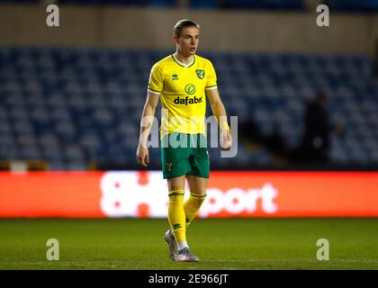 The Den, Bermondsey, London, Großbritannien. Februar 2021. English Championship Football, Millwall Football Club gegen Norwich City; Przemyslaw Placheta von Norwich City Credit: Action Plus Sports/Alamy Live News Stockfoto