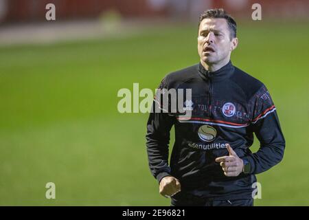 Crawley, Großbritannien. Februar 2021. Mark Wright #30 von Crawley Town während der Aufwärmphase vor dem Spiel in Crawley, Großbritannien am 2/2/2021. (Foto von Jane Stokes/News Images/Sipa USA) Quelle: SIPA USA/Alamy Live News Stockfoto