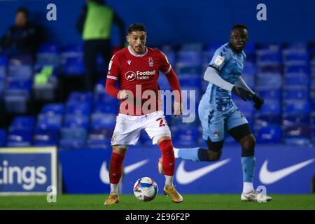 Birmingham, Großbritannien. Februar 2021. Anthony Knockaert #28 von Nottingham Forest dribbelt den Ball in Birmingham, UK am 2/2/2021. (Foto von Simon Bissett/News Images/Sipa USA) Quelle: SIPA USA/Alamy Live News Stockfoto