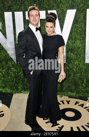 Los Angeles, USA. Februar 2013, 25th. Armie Hammer und Elizabeth Chambers Credit: Tsuni/USA/Alamy Live News Stockfoto