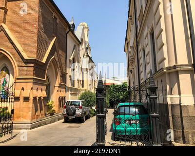 TIFLIS, GEORGIEN - 10. Juli 2018: Ansicht der katholischen Kirche in der Altstadt, Tiflis, Goergia Stockfoto