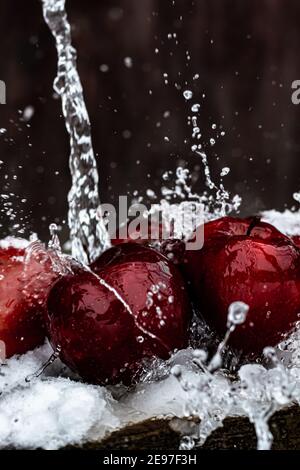 Ernte von roten Äpfeln. Apple Hintergrund. Stockfoto