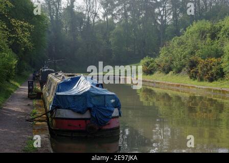 Foxton Schleusen auf dem Grand Union Kanal, Foxton, Leicestershire, Großbritannien; festgemacht Narrowboats Stockfoto