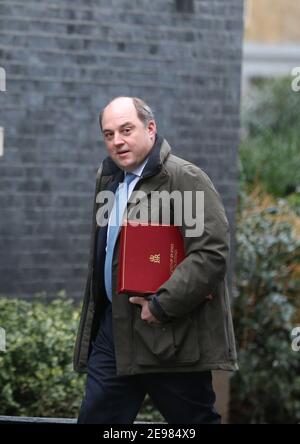 London, England, Großbritannien. Februar 2021, 3rd. Der britische Verteidigungsminister kommt in der Downing Street an, um vor der Fragestunde des Premierministers im Unterhaus mit Premierminister Boris Johnson zusammenzutreffen. Kredit: Tayfun Salci/ZUMA Wire/Alamy Live Nachrichten Stockfoto
