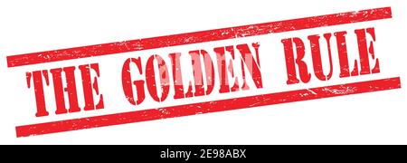 DER TEXT DER GOLDENEN REGEL auf rotem grungy Rechteck Vintage Stempel. Stockfoto