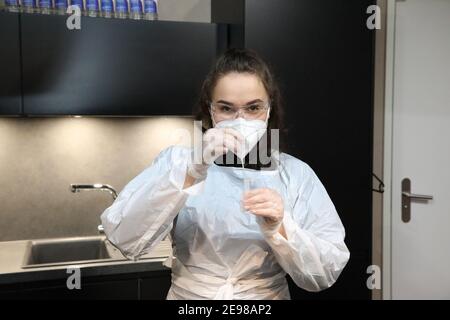 Ein Corona Schnelltest-Center wird in einem Spielcasino in der Görlitz Bahnhofstrasse eröffnet Am 3.1.2021 Stockfoto