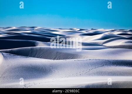 Wüste Hintergrundbilder.Bilder von Sanddünen in White Sands National Park in New Mexico, USA Stockfoto
