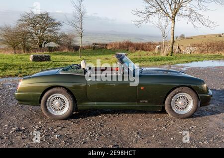 1995 MG RV8 moderner klassischer britischer Sportwagen V8 Stockfoto