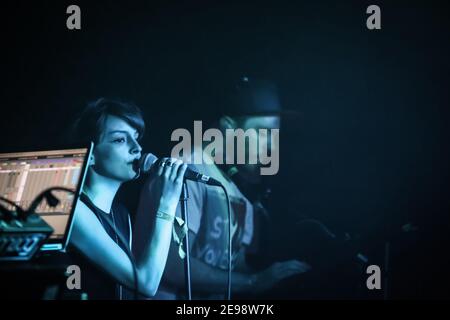 Lauren Mayberry von Chvrches live auf der Bühne bei Digital AS Teil des Great Escape Festivals in Brighton Stockfoto