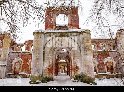 Ruinen des ehemaligen Landguts von Baron Wrangel, Torosowo, Leningrad Gebiet, Russland Stockfoto