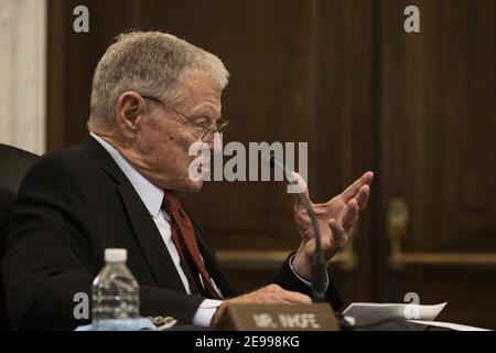 Washington, Usa. Februar 2021, 03rd. Senator James Inhofe (R-OK) spricht während der Bestätigungsverhandlung für die SBA-Administratorin Isabella Casillas Guzman am Mittwoch, 3. Februar 2021 in Washington, DC. Zuvor war Guzman Direktor des kalifornischen Büros des Small Business Advocate. Pool Foto von Tasos Katopodis/UPI Kredit: UPI/Alamy Live News Stockfoto