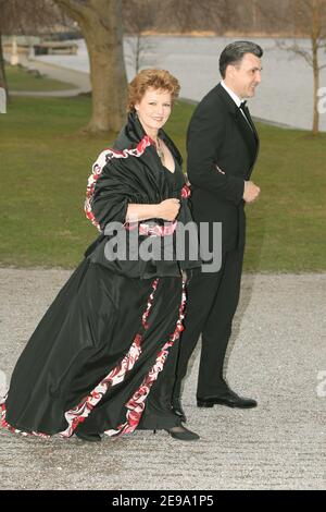 Die Gäste kommen am 29. April 2006 zum privaten Vorgeburtstag von Carl XVI. Gustaf von Schweden im Schloss Drottningholm an. Foto von Nebinger/Orban/ABACAPRESS.COM Stockfoto