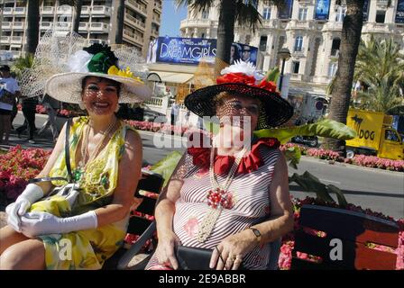 Atmosphärenbild entlang der Croisette während der Filmfestspiele 59th in Cannes, Frankreich am 20. Mai 2006. Foto von Axelle de Russe/ ABACAPRESS.COM Stockfoto