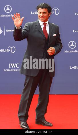 Der italienische Skisportlegende Alberto Tomba kommt am 22. Mai 2006 bei den Laureus World Sports Awards 2006 im Parc del Forum in Barcelona an.Foto von Patrick Bernard/ABACAPRESS.COM Stockfoto