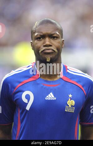 Der französische Djibril Cisse beim Freundschaftsspiel Frankreich gegen Mexiko am 27. Mai 2006 im Stade de France bei Paris. Frankreich gewann 1-0. Foto von Nicolas Gouhier/Cameleon/ABACAPRESS.COM Stockfoto