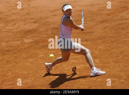 Die Schweizer Martina Hingis wurde am 6. Juni 2006 von der belgischen Kim Clijsters, 6-7, 1-6, in ihrem Viertelfinale der French Tennis Open in der Roland Garros Arena in Paris, Frankreich, besiegt. Foto von Christian Liewig/ABACAPRESS.COM Stockfoto