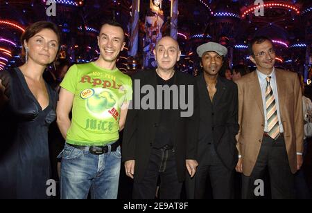 Beatrice De Reynies, Arturo Brachetti, Eugene Henard, Manu Katche nehmen an der Einweihung des 'Palais des Mirages' im Musée Grevin in Paris, Frankreich, am 12. Juni 2006 Teil. Foto von Giancarlo Gorassini/ABACAPRESS.COM Stockfoto