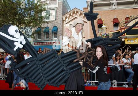 Amy Davidson nimmt am 24. Juni 2006 an der Weltpremiere von Pirates of the Caribbean: Dead man's Chest in Disneyland in Anaheim, Kalifornien, Teil. Foto von Fiona Spring/ABACAPRESS.COM Stockfoto