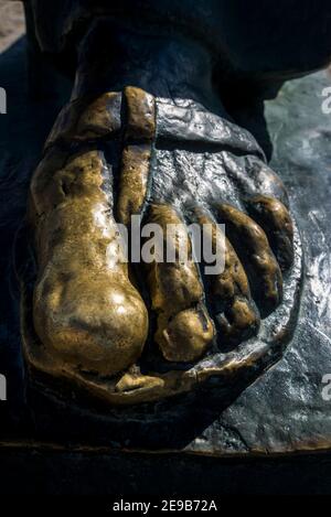 Gregor von Nin Skulptur von Ivan Mestrovic, Nin, eine historische Stadt in der Gespanschaft Zadar, Dalmatien, Kroatien Stockfoto