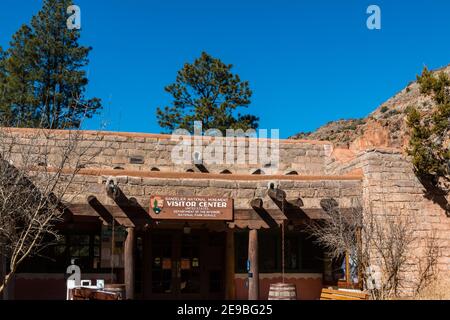 Das Besucherzentrum im Bandelier National Monument, New Mexico, USA Stockfoto