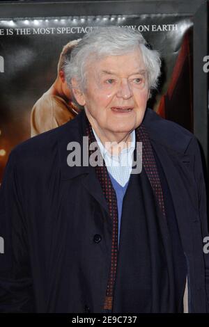 NEW YORK - APR 17: Schauspieler Hal Holbrook besucht die Premiere von "Water for Elephants" im Ziegfeld Theater am 17. April 2011 in New York City. Stockfoto