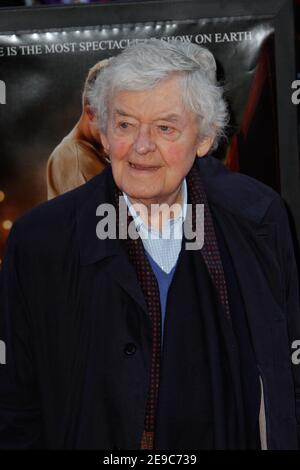 NEW YORK - APR 17: Schauspieler Hal Holbrook besucht die Premiere von "Water for Elephants" im Ziegfeld Theater am 17. April 2011 in New York City. Stockfoto