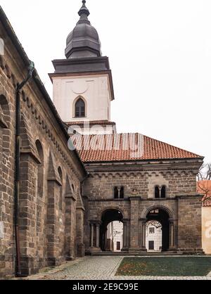 TREBIC, TSCHECHISCHE REPUBLIK - 8. November 2018: Basilika des Heiligen Procopius. UNESCO-Weltkulturerbe. Stockfoto