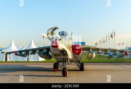 30. August 2019, Region Moskau, Russland. Russische Sukhoi Su-25 Angriff Flugzeuge auf dem Internationalen Luft-und Raumfahrt Salon. Stockfoto