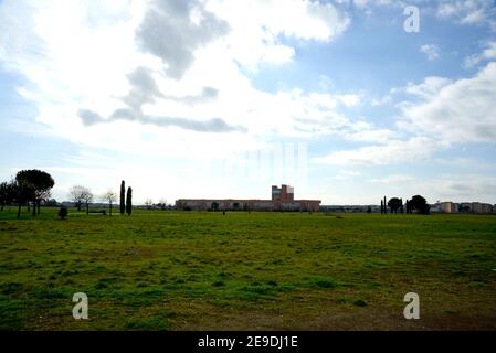 Roma, il Parco Archeologico di Centocelle ormai riversa in totale stato di abbandono. Stockfoto