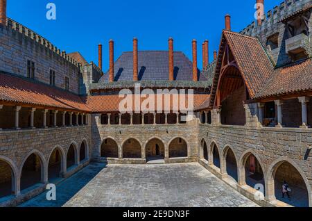 Innenhof des Palastes der duques von Braganca in Guimaraes, Portugal Stockfoto