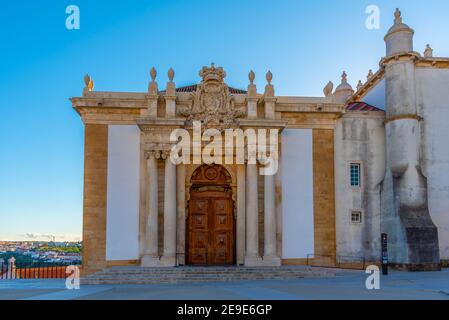 Tor zur Joanina-Bibliothek an der Universität von Coimbra, Portugal Stockfoto