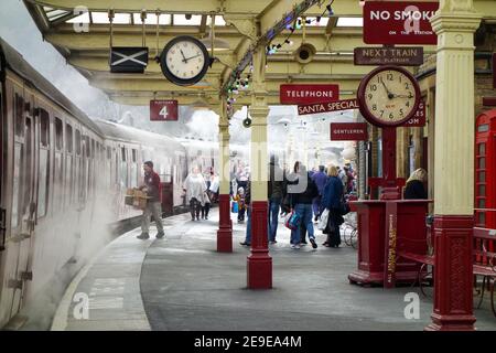 Traditioneller Bahnhof in Keighley Stockfoto