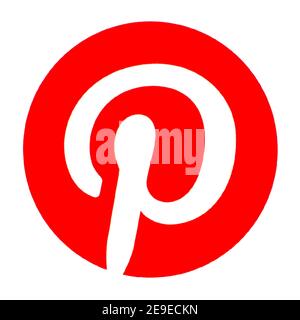 Pinterest-Logo auf Papier gedruckt. Pinterest ist ein Unternehmen für Web- und mobile Anwendungen, das eine gleichnamige Foto-Sharing-Website betreibt Stockfoto