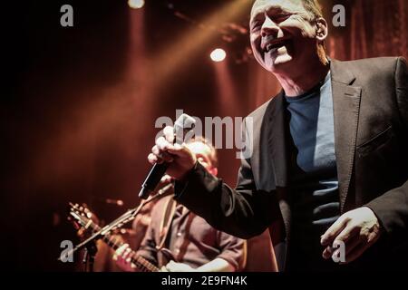 Duncan Campbell von UB40 live auf der Bühne O2 Shepherds Bush Empire Stockfoto