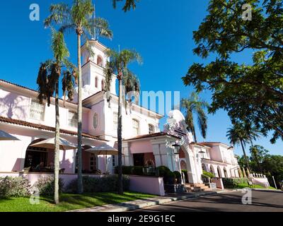 Blick auf das Belmond Hotel das Cataratas, Iguazú Falls, Cataratas do Iguaçu, Paraná, Brasilien. Stockfoto