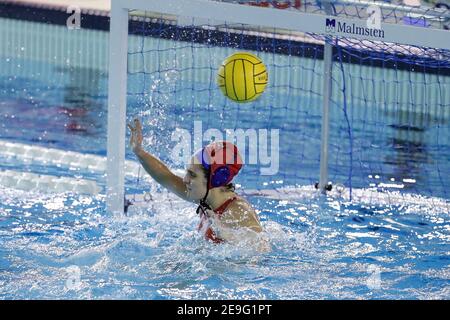 Roma, Italien. Februar 2021, 4th. Roma, Italien, Acquatic Centre of Ostia, 04. Februar 2021, Laura Teani (Plebiscito Padova) während Olympiakos SF Piraeus gegen Plebiscito Padova - Waterpolo EuroLeague Frauen Spiel Kredit: Luigi Mariani/LPS/ZUMA Wire/Alamy Live News Stockfoto