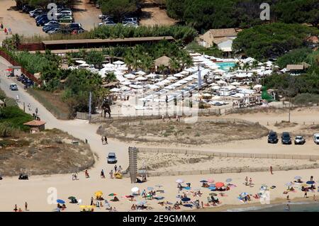 Luftaufnahmen vom Nikki Beach in Saint-Tropez, Frankreich am 29. Juli 2006. Pamela Anderson und Kid Rock Hochzeitsfeier findet hier heute Abend statt. Foto von ABACAPRESS.COM Stockfoto