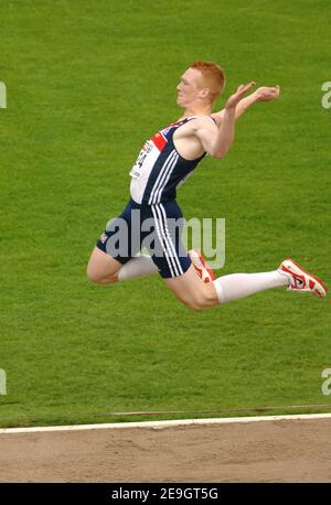 Der Großbritanniens Greg Rutherford nimmt am 8. August 2006 den zweiten Platz im Long Jump Finale der Herren bei den Leichtathletik-Europameisterschaften 2006 in Göteborg, Schweden, ein. Foto von Guibbaud-Kempinaire/Cameleon/ABACAPRESS.COM Stockfoto